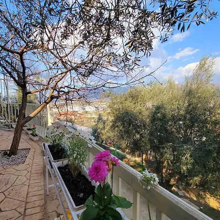 Sunny-hill Apartment *