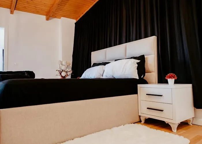 Sunny-hill Mjull-Bathore